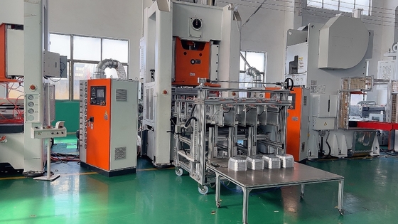 شراء 26KW مصدر الطاقة الميكانيكي آلة صنع حاوية من ورق الألومنيوم لـ 1-5 تجاويف online manufacture