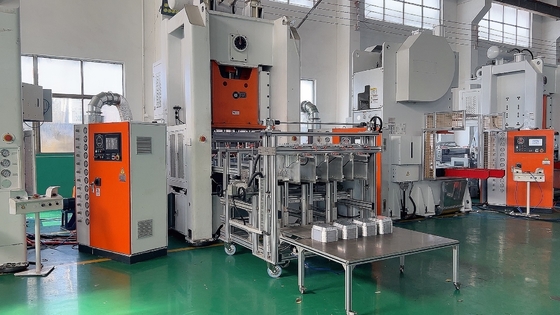 شراء 12000 قطعة/ساعة إنتاج إنتاج ألومنيوم ورق الصفائح صنع آلة تلقائية بالكامل online manufacture