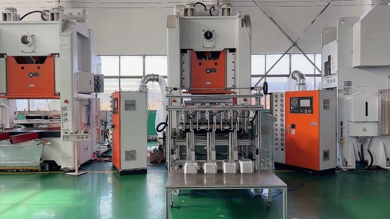 شراء 1 - 5 التجاويف سعة حاوية ورق الألومنيوم آلة تحكمها نظام PLC online manufacture