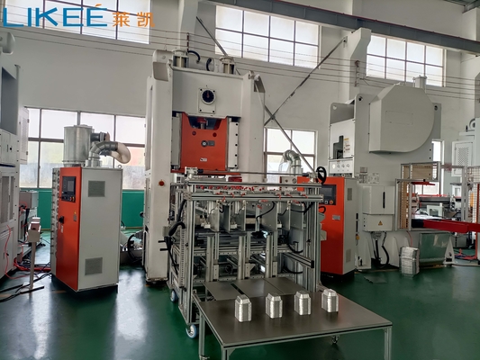 شراء 12000 قطعة / ساعة السرعة ميتسوبيشي PLC 4 طرق البداية البيضاء آلة صنع الصحن من ورق الألومنيوم online manufacture