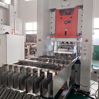 شراء حاوية الألومنيوم الفضية كوب الكعكة آلة تصنيع الهزاز لصناعة التغليف الإلكتروني online manufacture