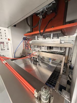 شراء القطع المقطوع SGS الألومنيوم ورق الحاوية أغطية فيلم بي تي المصفوفة online manufacture