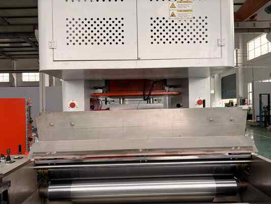 شراء آلة حاويات رقائق الألومنيوم LK-T80 مع دائرة زيت مغلقة توفر مادة التشحيم online manufacture