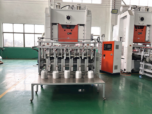 آلة صنع علب رقائق الألومنيوم 800KN من Simense Motor لصندوق الغداء