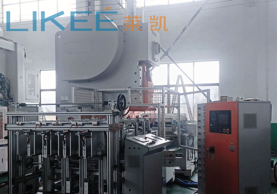 18.5KW 3-4 التجاويف الصمام الكهرومغناطيسي خط إنتاج حاوية الألومنيوم ورق مع قدرة 12000 قطعة / ساعة