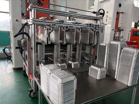 LK-T80 صواني أصلية من الألومنيوم 8389 OEM للوجبات الجاهزة بدون رائحة مميزة ماكينة